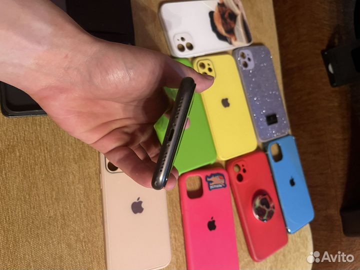 Телефон iPhone 11 128