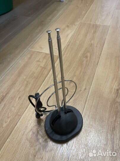 Антенна комнатная