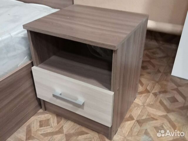Тумба прикроватная