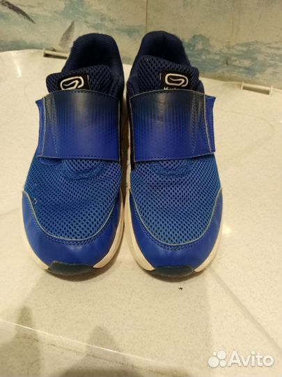 Продам кроссовки