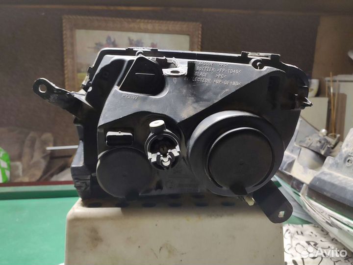 Фара на renault duster правая