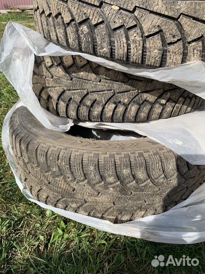 Nokian Tyres Hakkapeliitta 5 SUV 235/65 R17 106T