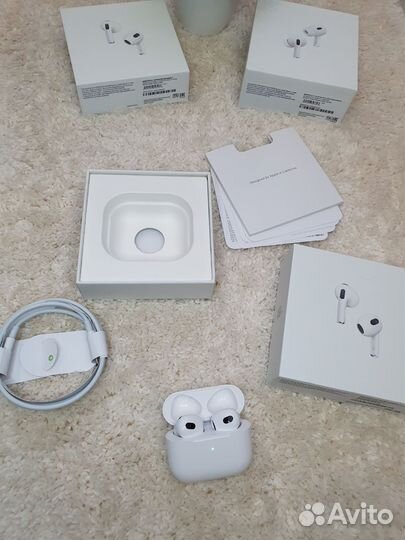AirPods 3 Luxe