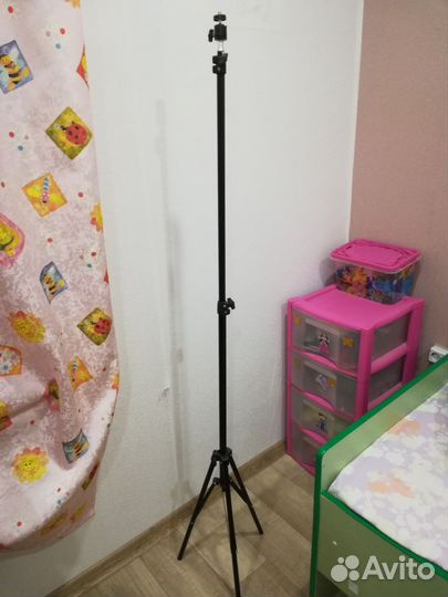 Штатив, стойка