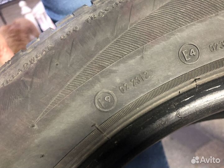 Bridgestone Dueler H/P Sport 235/55 R17