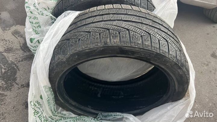 Pirelli Winter Sottozero 240 Serie II 235/40 R18