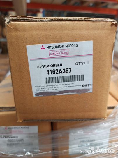 Амортизатор Mitsubishi L200 13- 4162A367