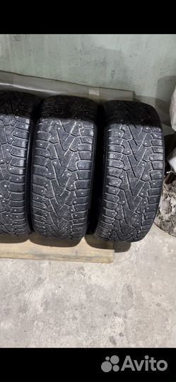 Pirelli Ice Zero 215/50 R17
