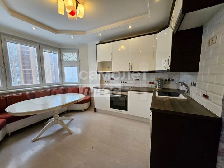 2-к. квартира, 59,5 м², 16/17 эт.