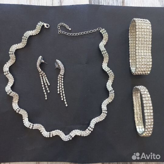 Колье ожерелье/серьги/браслеты