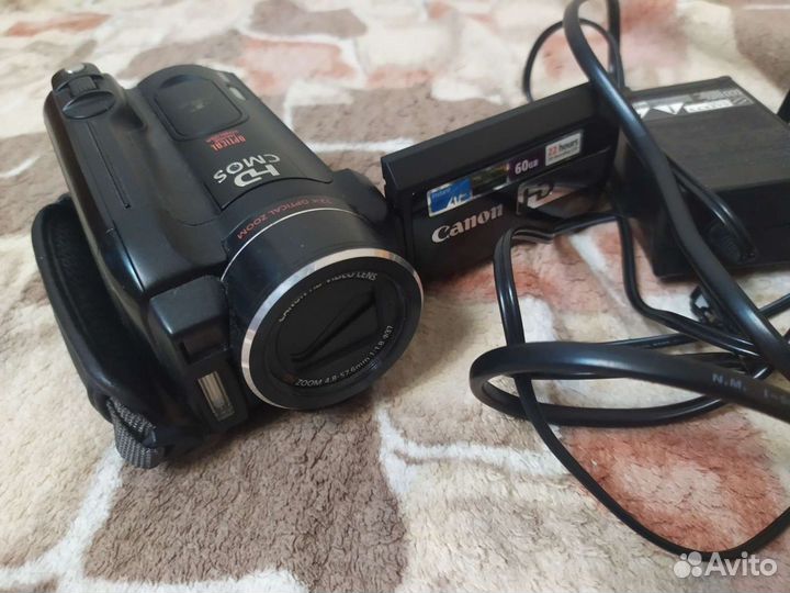 Видеокамера 