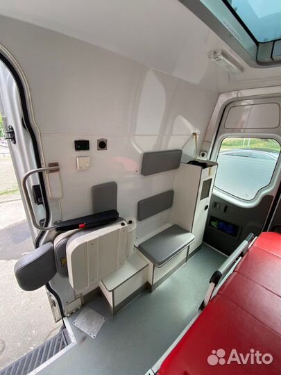 Перевозки лежачих больных маломобильных людей