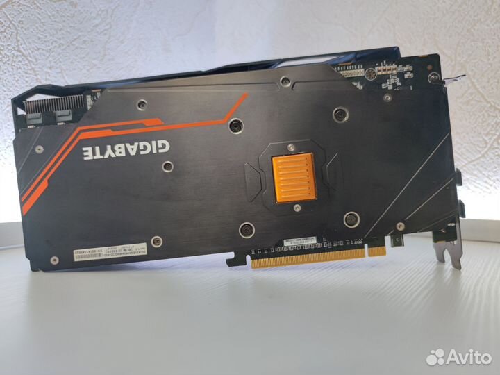 Видеокарта rx Vega 56 Gigabyte Gaming OC 8gb