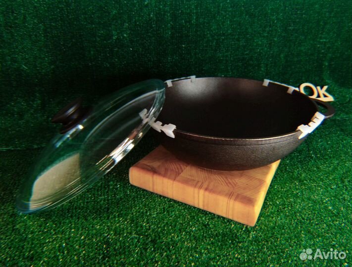 Сковорода WOK чугунная 240-280 с дерев.ручкой и кр