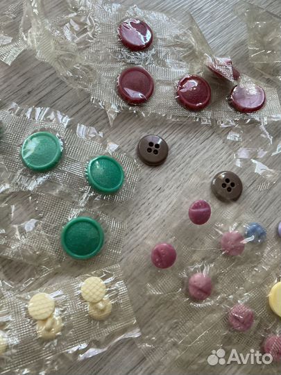 Винтажные пуговицы набором новые