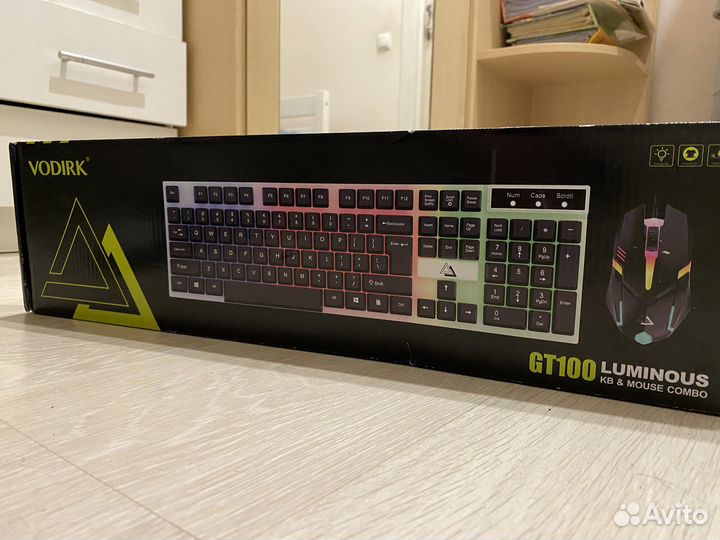 Игровая клавиатура и мышь