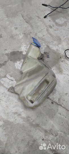 Бачок омывателя Ауди A6C5