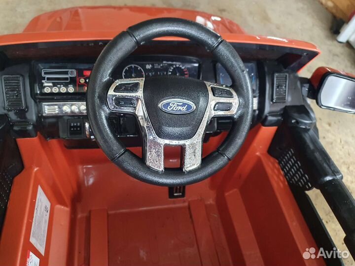 Продам детский электромобиль