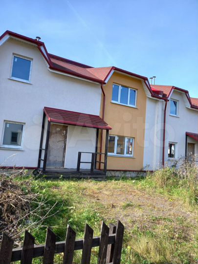 Таунхаус 68,2 м² на участке 1,1 сот.