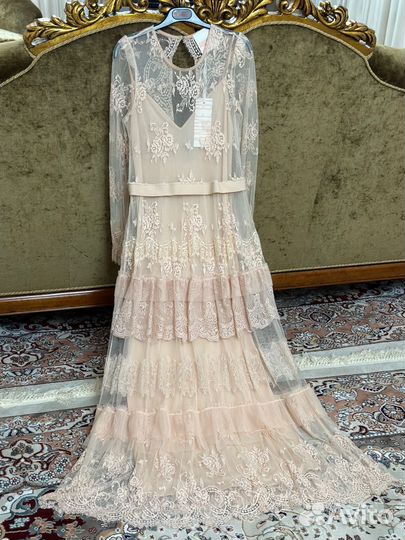 Вечернее платье