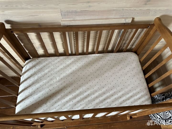 Детская кроватка с ящиком