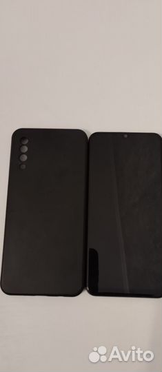 Samsung Galaxy A50, 4/64 ГБ