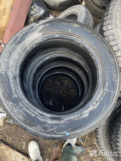 Yokohama 104ZR 215/60 R16