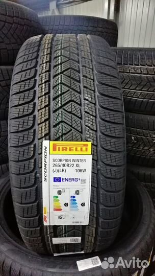 Pirelli Scorpion Winter 265/40 R22 106W