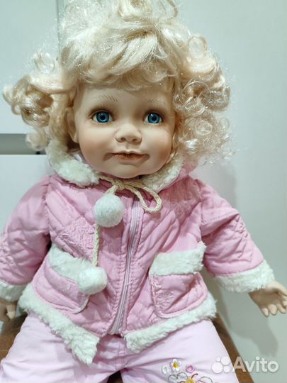 Кукла фарфоровая большая