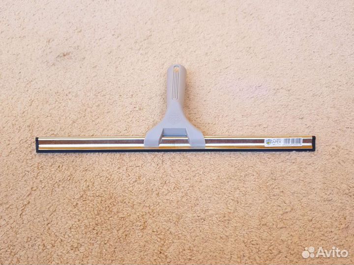 Стеклоочиститель для окон и авто