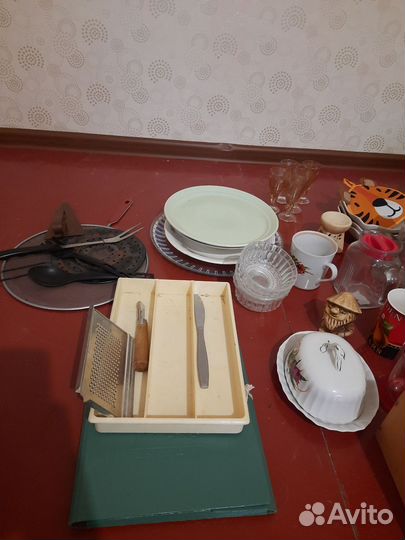 Посуда люстра хлебница