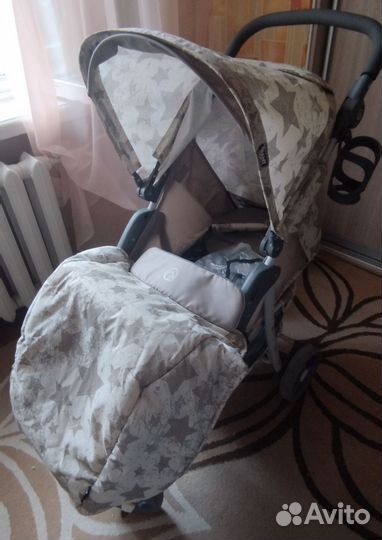 Прогулочная коляска