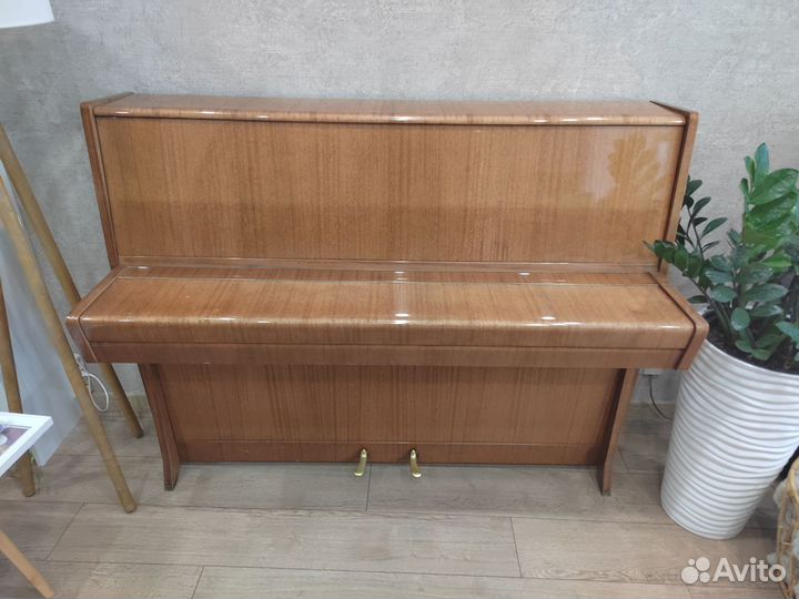 Пианино Petrof