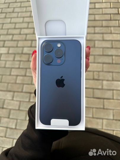 iPhone 15 Pro, 256 ГБ