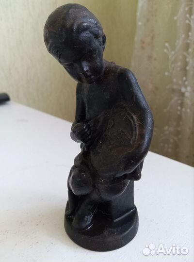 Бронзовый бюст