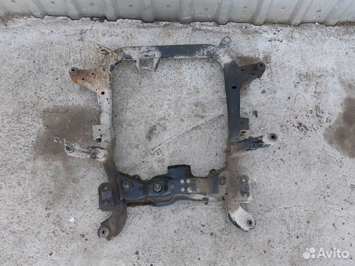 Балка подмоторная Opel Astra G