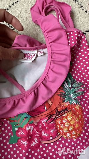 Купальник и шлепки для девочки