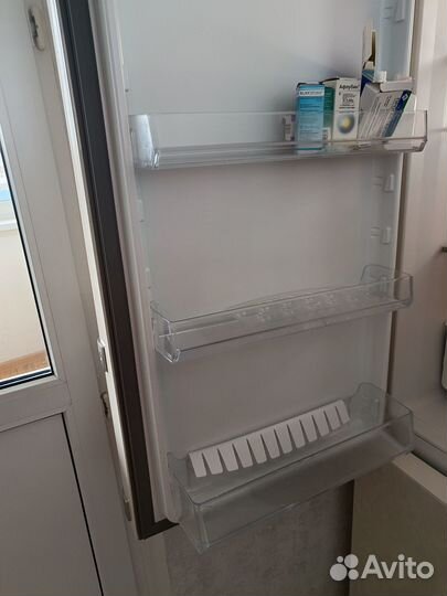 Холодильник Hotpoint Ariston бу