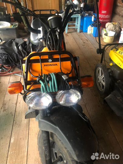 Honda zoomer 50