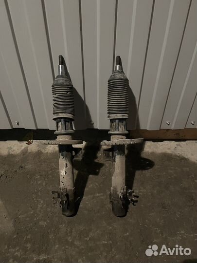 Стойки перед volkswagen polo