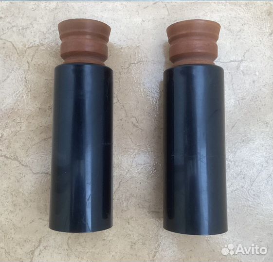 Пыльники+отбойники оригинал Тойота