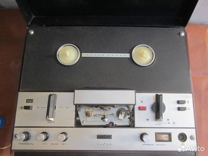Магнитофон катушечный Соната-304 под ремонт