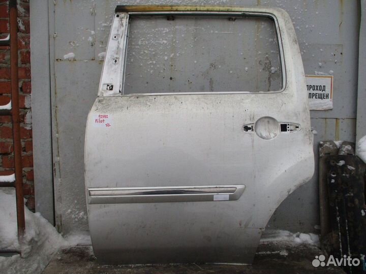 Дверь задняя левая Honda Pilot 2
