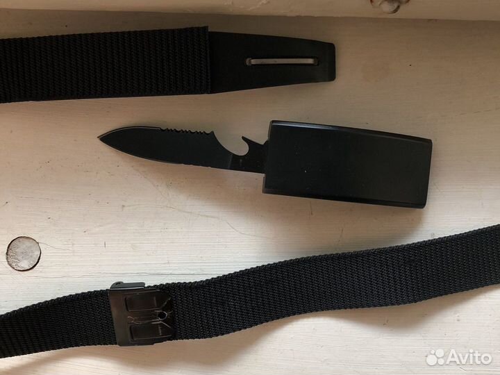 Ремень с ножом