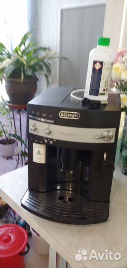 Кофемашина DeLonghi Magnifica esam 3000.B