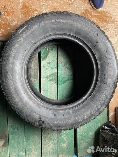 Bridgestone Ice Cruiser 7000 265/65 R17 116T