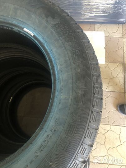 Gislaved Soft Frost 200 SUV 235/65 R17 108
