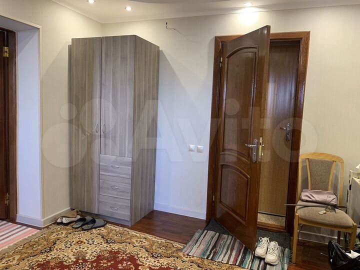 3-к. квартира, 74 м², 3/4 эт.