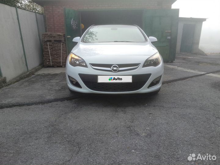 Opel Astra 1.6 AT, 2013, 18 000 км