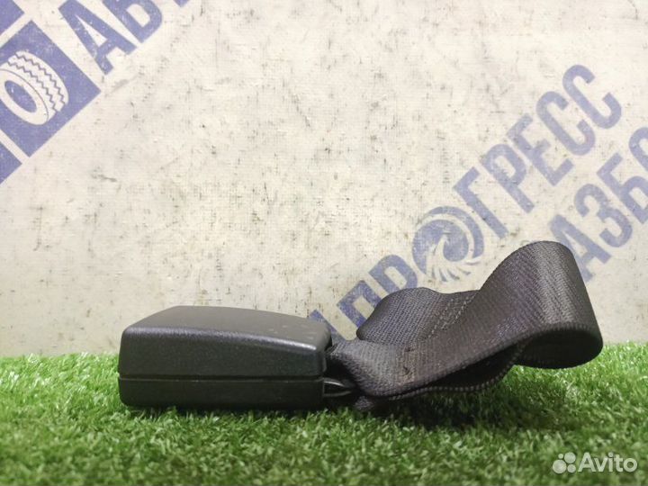 Ответная часть ремня безопасности задняя правая